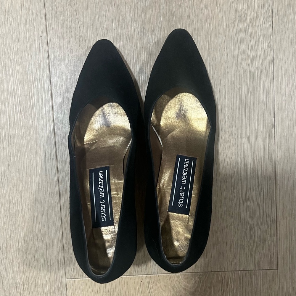 Vintage Stuart Weitzman Black Heels (Size 4.5)